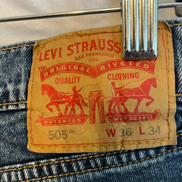 Levi’s 505 jeans size 50X34 men’s straight leg preowned fair belt loop repaired - Picture 5 of 6